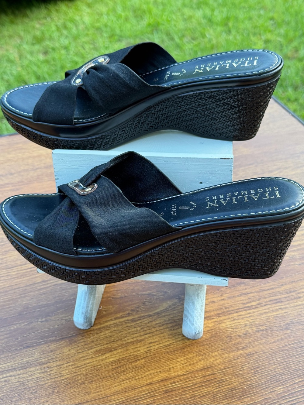 Italian Shoemakers Black Wedge Slide Sandals Women’s Size 9 Italy - Picture 2 of 6